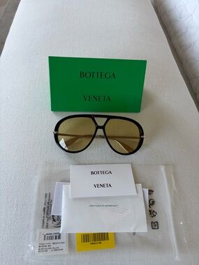 Authentic Bottega Veneta Aviator Sunglasses